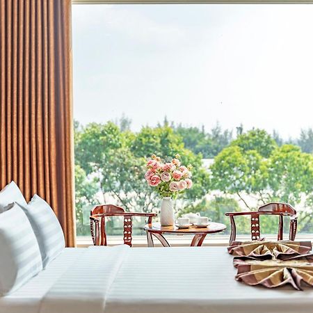 Venus Hotel Хошимин Екстериор снимка