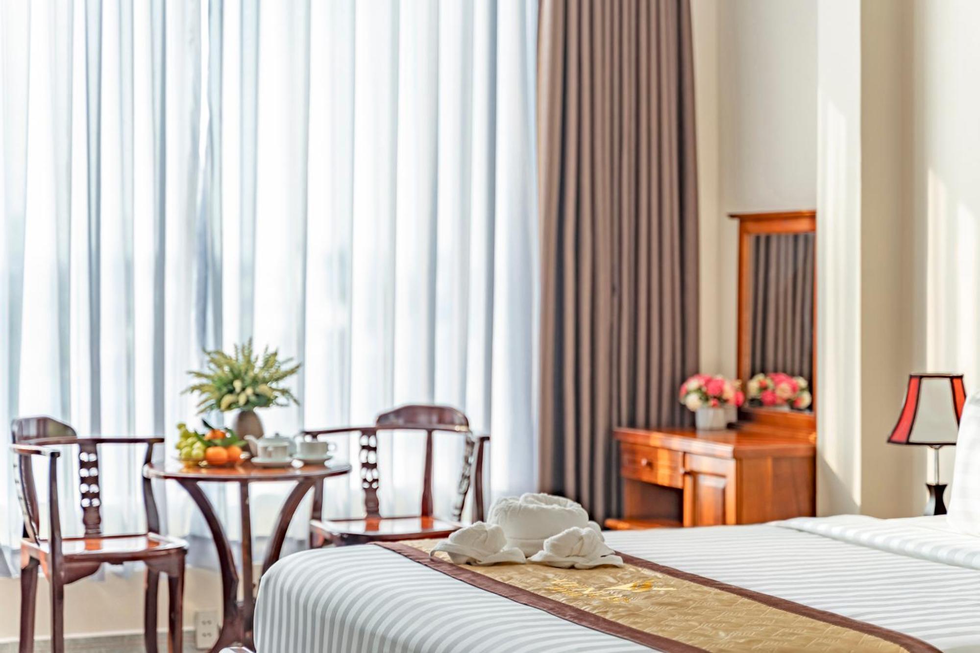 Venus Hotel Хошимин Екстериор снимка